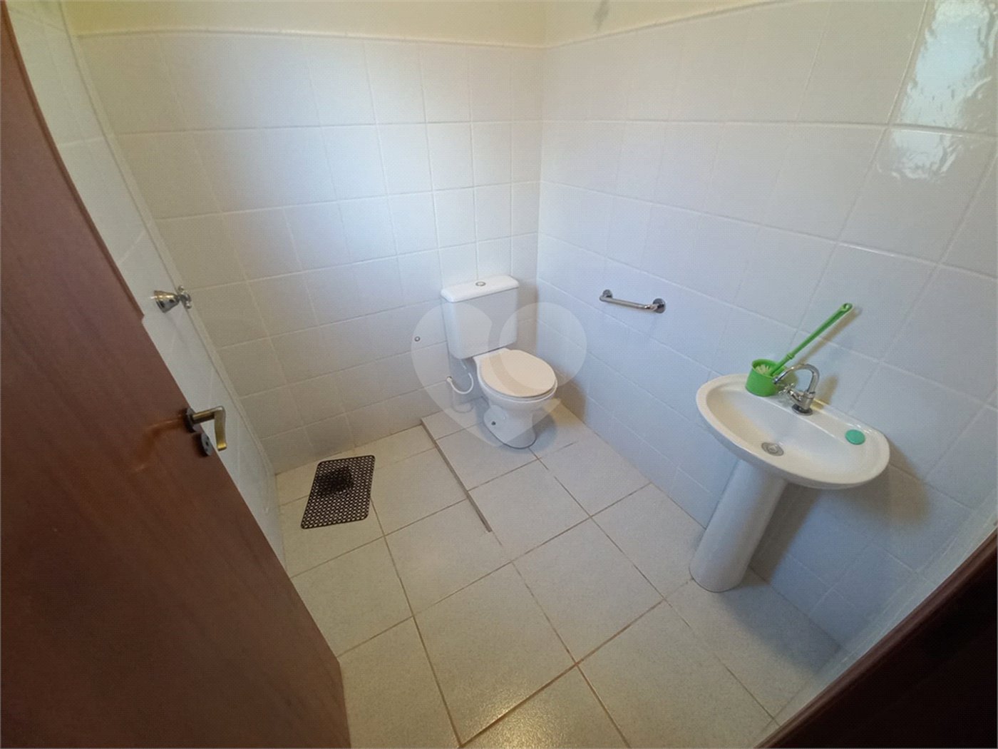 Casa Térrea no Condomínio Damha I,