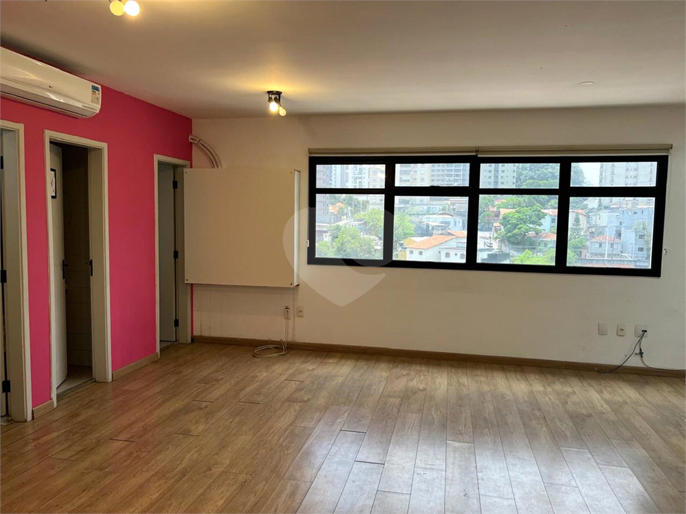 Sala Comercial - Bosque da Saúde