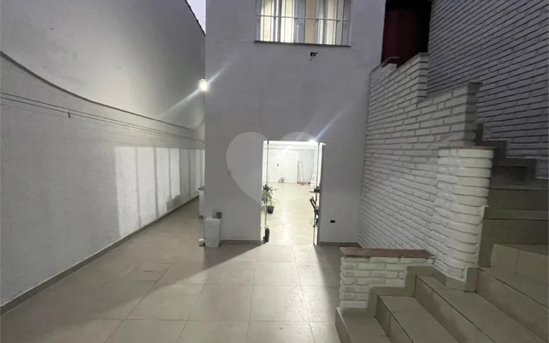 **SOBRADO À VENDA | 3 DORMITÓRIOS | 3 VAGAS | 147m² | PONTE GRANDE – GUARULHOS**