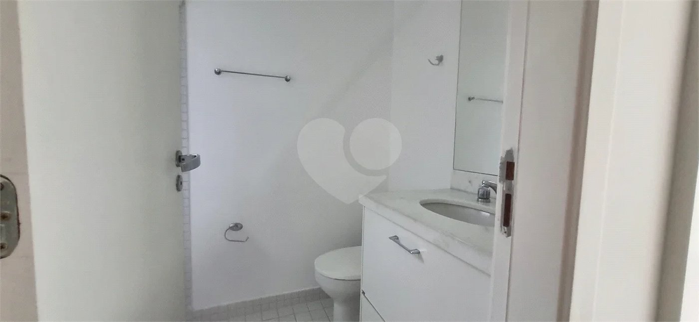 Lindo sobrado com 3 dormitórios (1 suíte com closet) e a.c. em todos os ambientes. à venda, 150 m², por R$ 960.000,00 no condomínio Casa Bella, em Indaiatuba/SP.