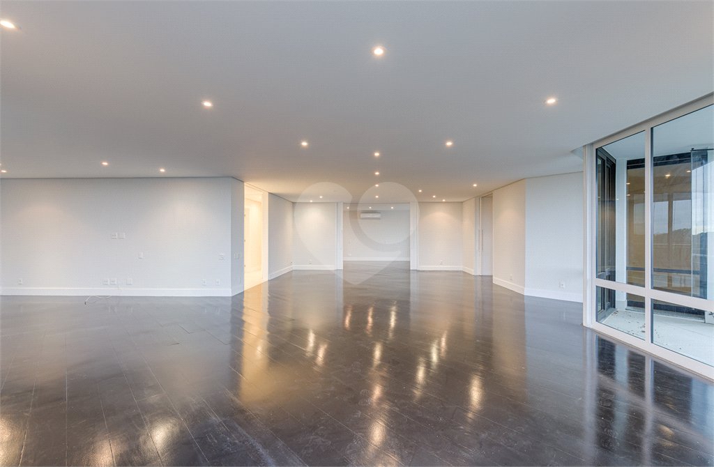 Apartamento à venda ou para alugar com 4 suítes em Alto da Boa Vista, São Paulo, SP