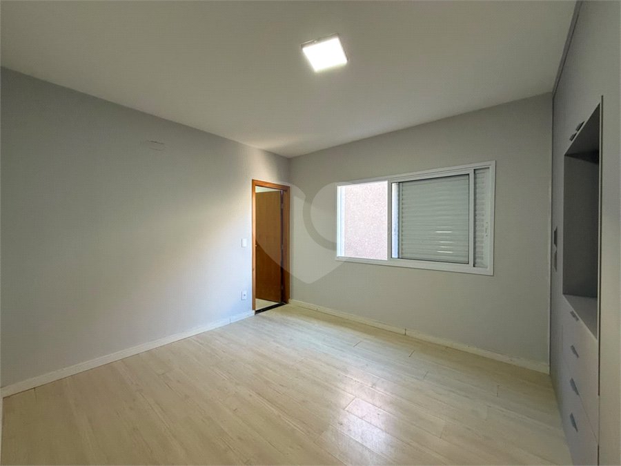 Casa à Venda com 5 Suítes na Vila Giglio em Atibaia/SP