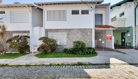 Casa de Vila à venda com 4 quartos, sendo 2 suítes,  em Alto da Boa Vista, São Paulo, SP