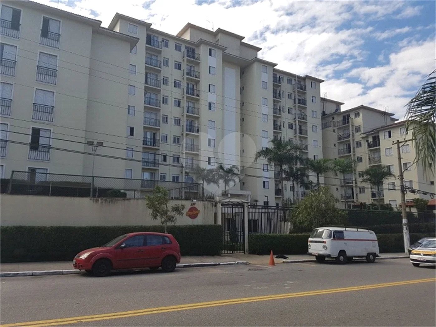 Apartamento à venda, com 1 quarto, armários, varanda, 1 vaga no Jaraguá em São Paulo