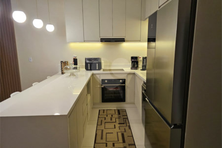 Casa à Venda no Arcoville - Completa e Confortável