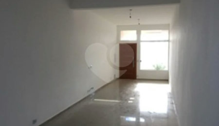 Sobrado novo nunca habitado.