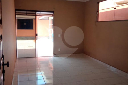 Excelente casa para locação no Jd Beatriz