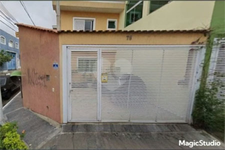 Sobrado com 101m², 2 dormitórios, sendo 2 suítes, 2 vagas, à venda na Vila Ema.