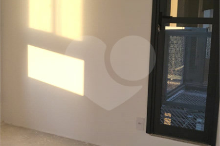 Apartamento venda Vila Mariana, 31m², 1 dormitório, contrapiso, lazer, próximo metrô