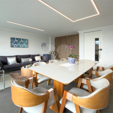 Apartamento com 205 metros no Campo Belo