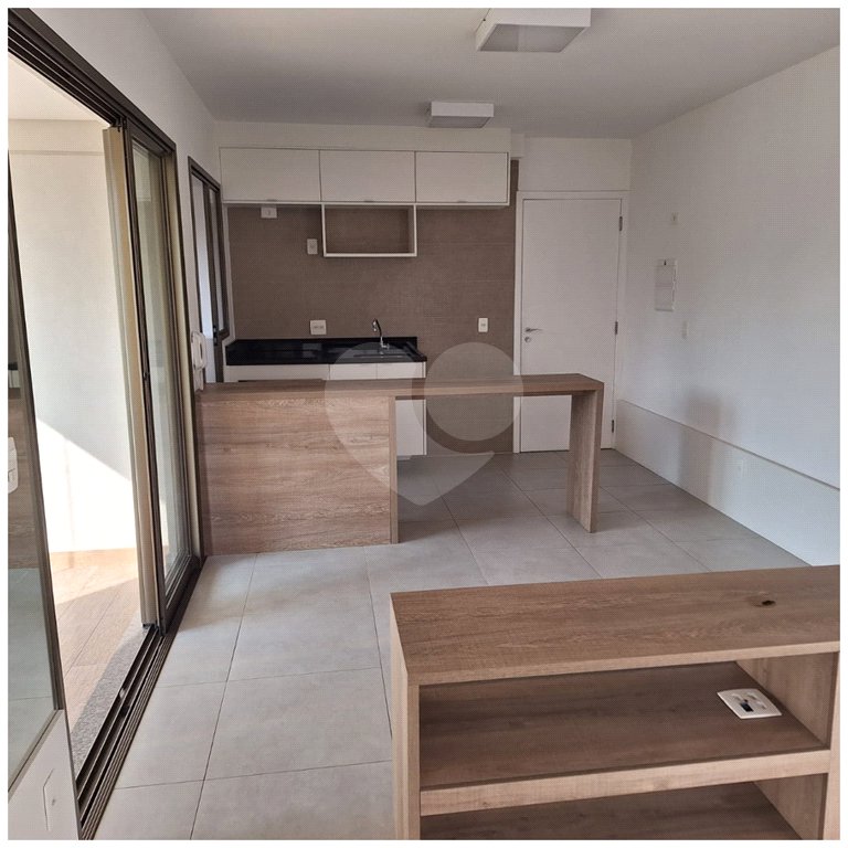 Excelente studio à venda, 45 m², novo, apresentando armários planejados, ar-condicionado e lazer total