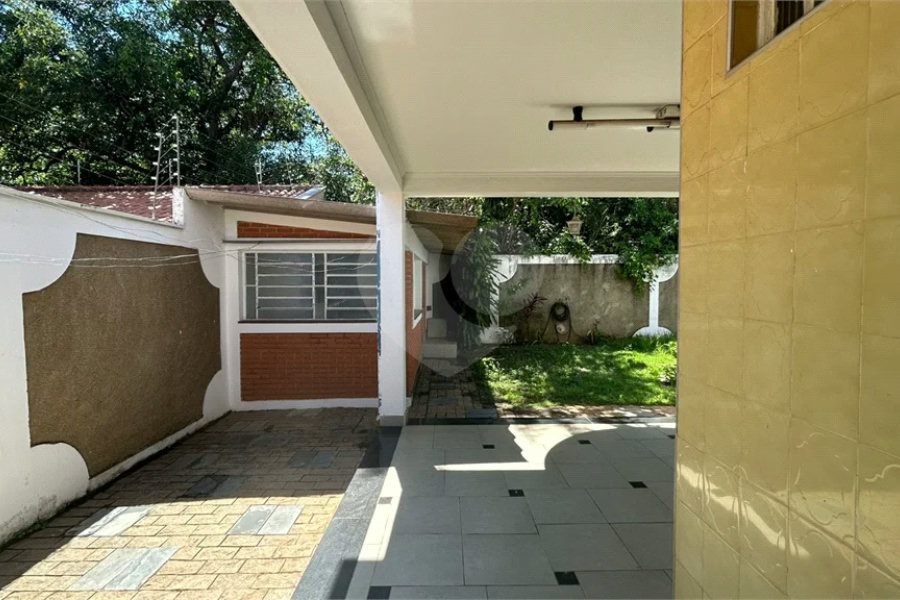 Venda Casa com 4 Dormitórios no Parque Santa Cecília