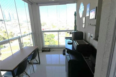 Apartamento à venda com 3 quartos, sendo 1 suíte,  em Super Quadra Morumbi, São Paulo, SP