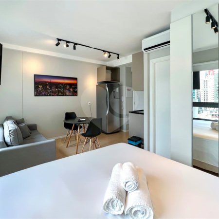 Studio Mobiliado na Vila Nova Conceição – Conforto e Estilo em 27m²!