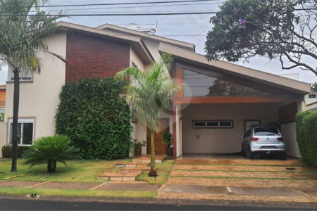 Casa no condomínio Damha II á venda!