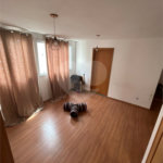 Apartamento de 44m² com vaga na garagem.