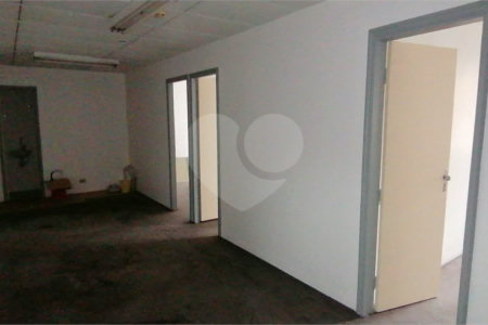 Sala comercial à venda em Higienópolis com 170 m2