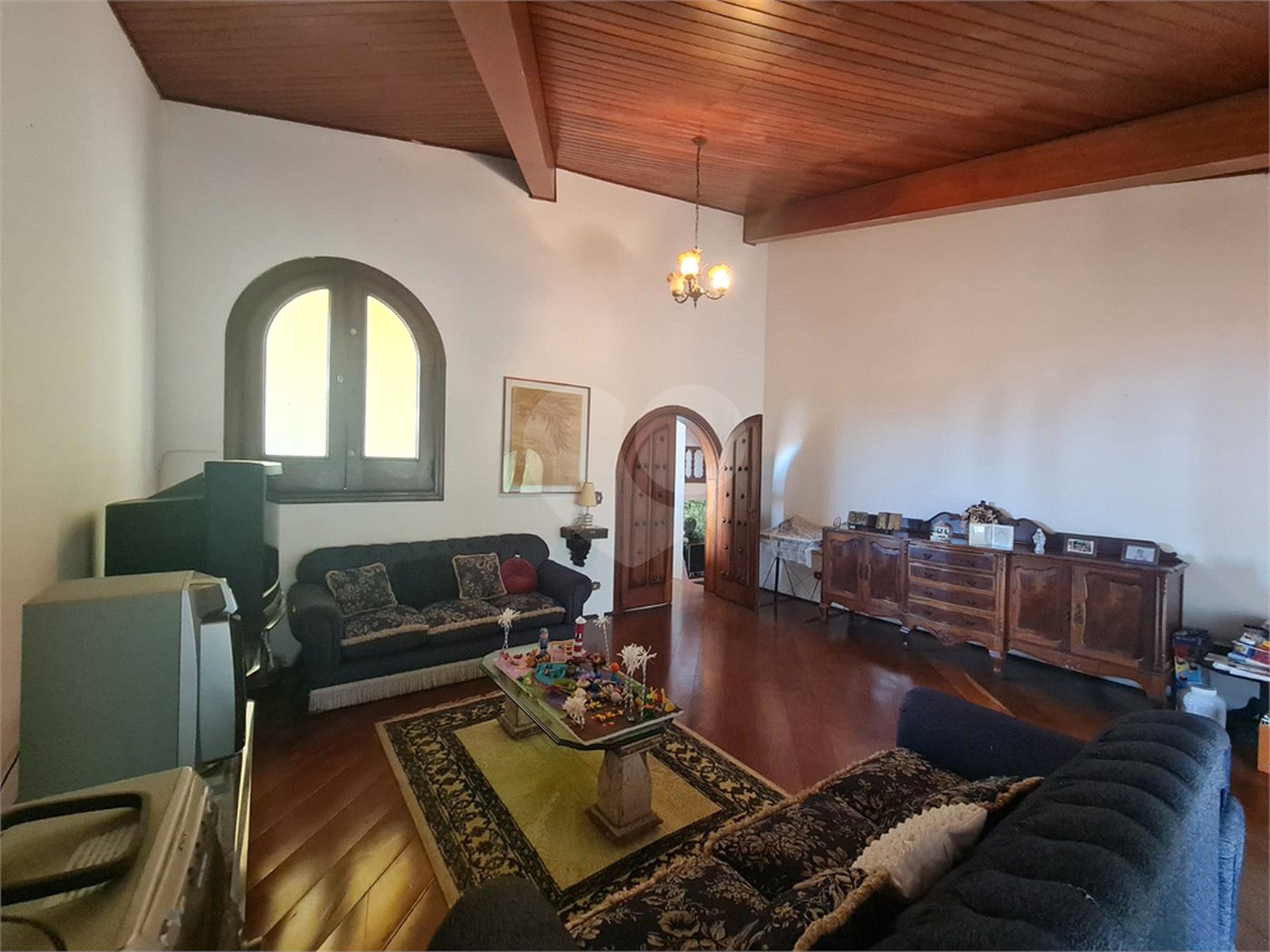 Casa à venda com 3 quartos, sendo 1 suíte, em Interlagos, São Paulo, SP