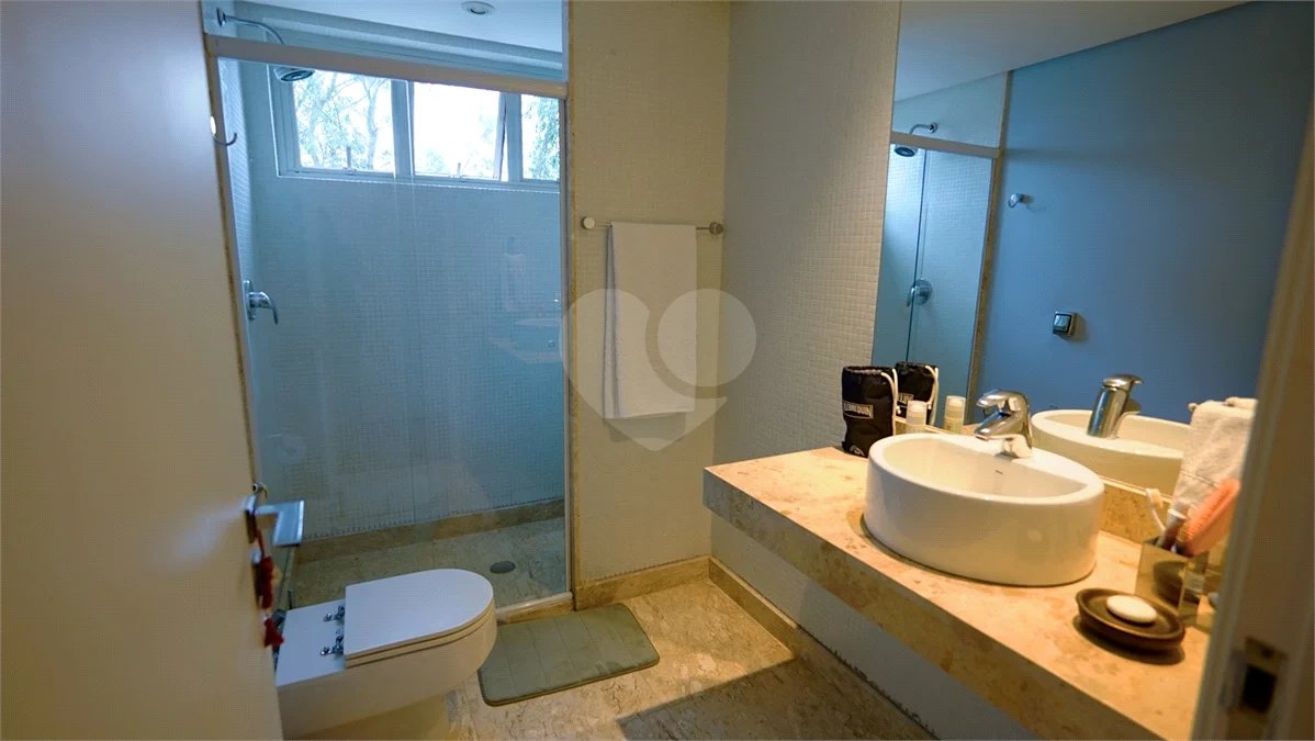 Apartamento à venda com 4 quartos, sendo 3 suítes, em Santo Amaro, São Paulo, SP