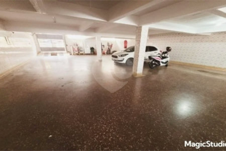 Casa para venda ou locação em São Caetano do Sul, no bairro Olímpico, com 307 m², 8 quartos (3 suítes) e 10 vagas de garagem