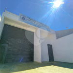 Imóvel disponível para venda com excelente localização e grande potencia, tambèm gerando uma renda passiva todos meses com contrato de aluguel ativo. Salão Comercial Perfeito para quem busca conforto, praticidade e um ótimo investimento