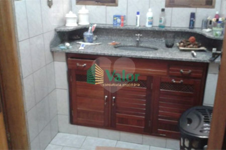 Casa com 4 dormitórios