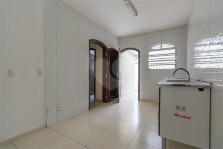 Casa Térrea para Uso Comercial 250 m² de terreno