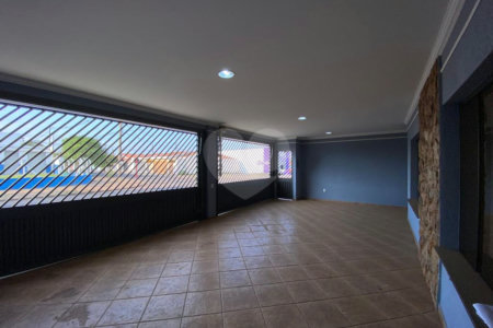 Casa no Jardim Hikare
