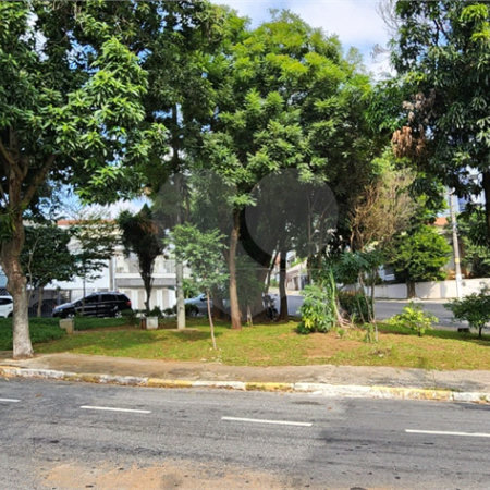 Casa térrea com duas edículas para venda - Saúde, SP.