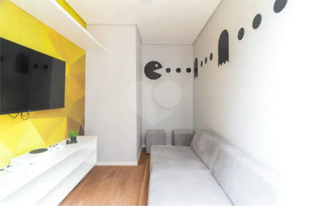 Apartamento com 2 dormitórios , à venda em Itaquera.