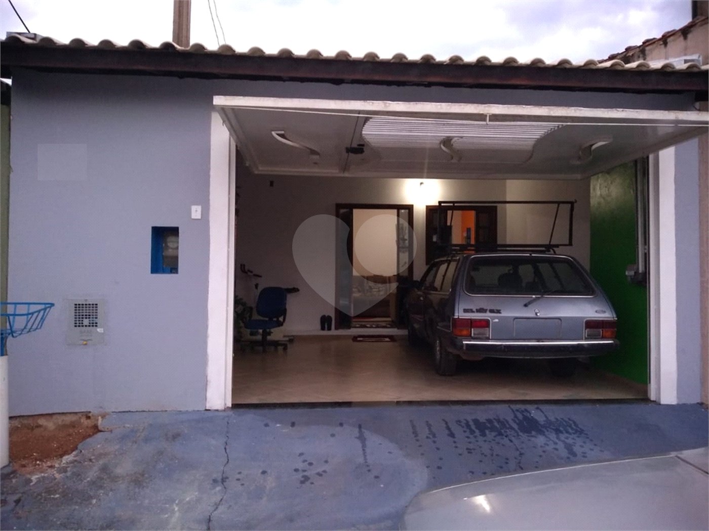 Casa térrea no Antenor Garcia.