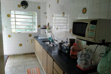 Sobrado à venda com 3 quartos, sendo 1 suíte, em Vila Mascote, São Paulo, SP