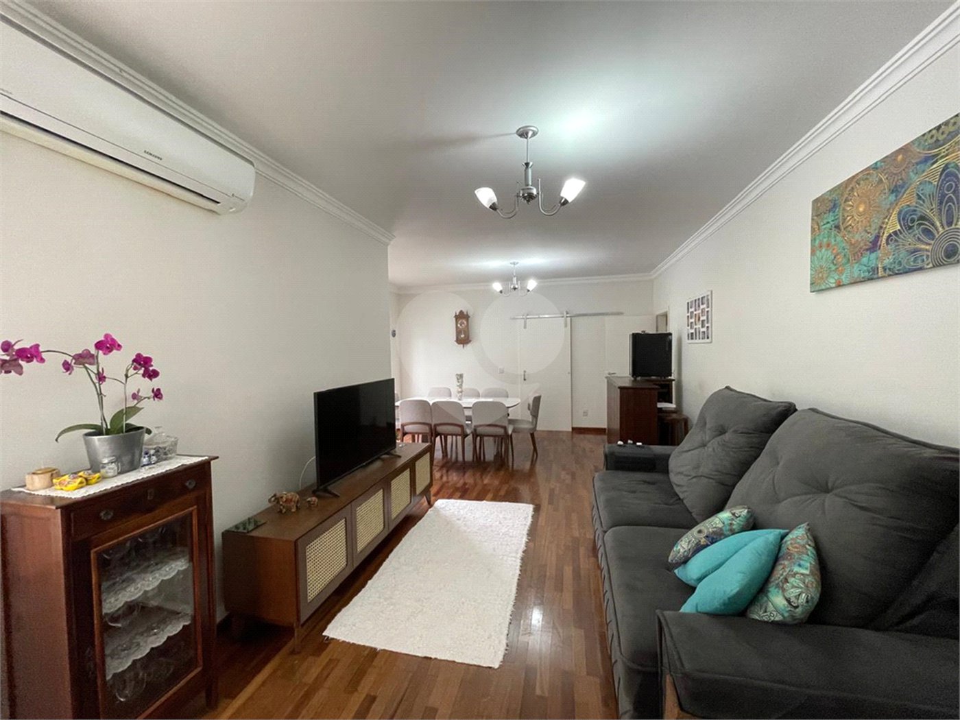 Casa à venda com 3 quartos, sendo 1 suíte,  em Picollo Villaggio, Louveira, SP