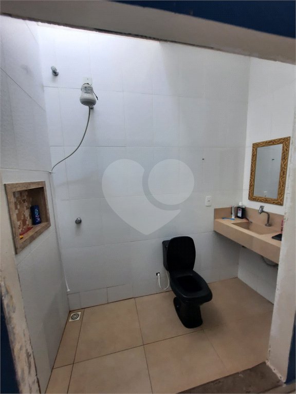 Casa Térrea com 2 dormitórios.