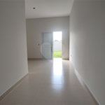Casa térrea em Atibaia com 3 suítes, sala 2 ambientes, 2 vagas garagem, excelente localização, pronta para morar
