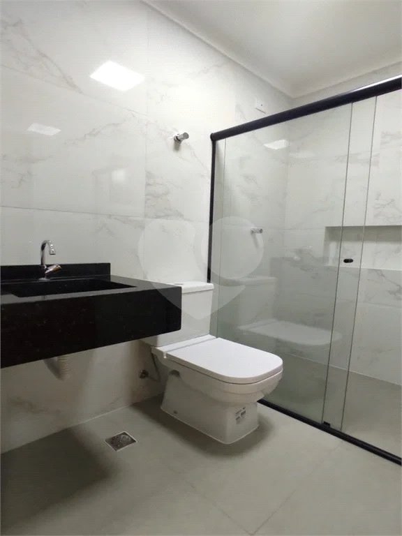 Sobrado à venda na Vila Carrão, 3 quartos (1 suíte)