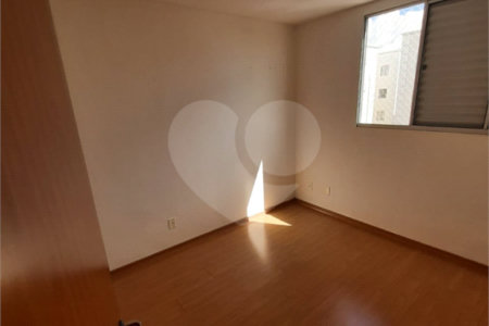 Apartamento no Condomínio Residencial Monte Everest