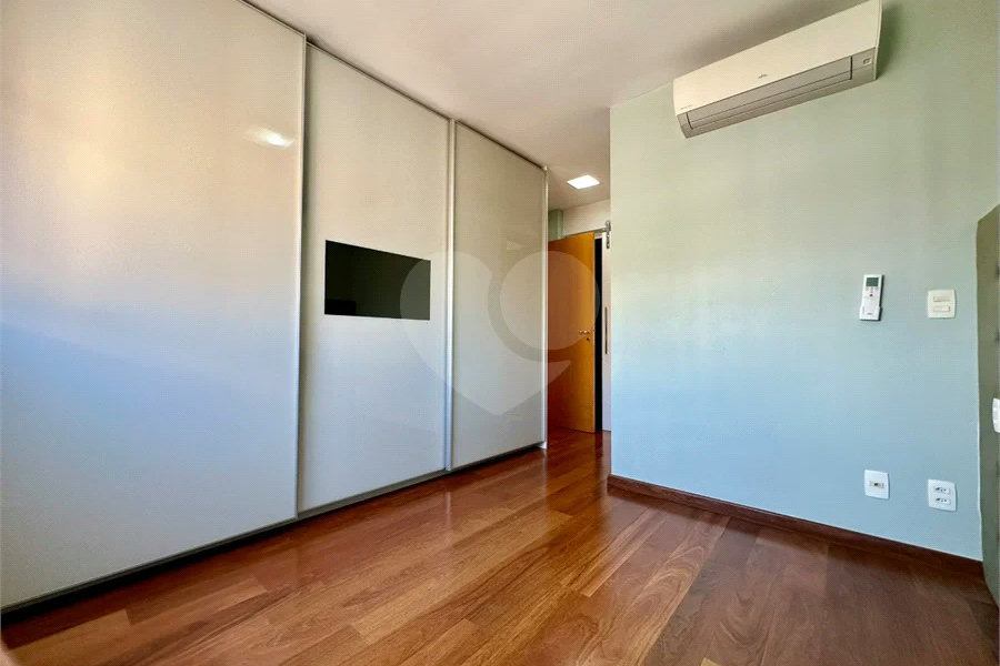 Apartamento para Locação na Vila Olímpia | 126 m² | 3 Suítes | 3 Vagas