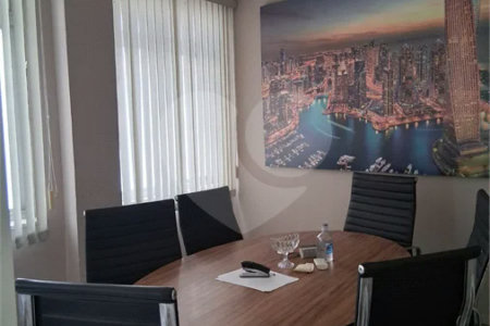 Sala comercial no centro de São Paulo