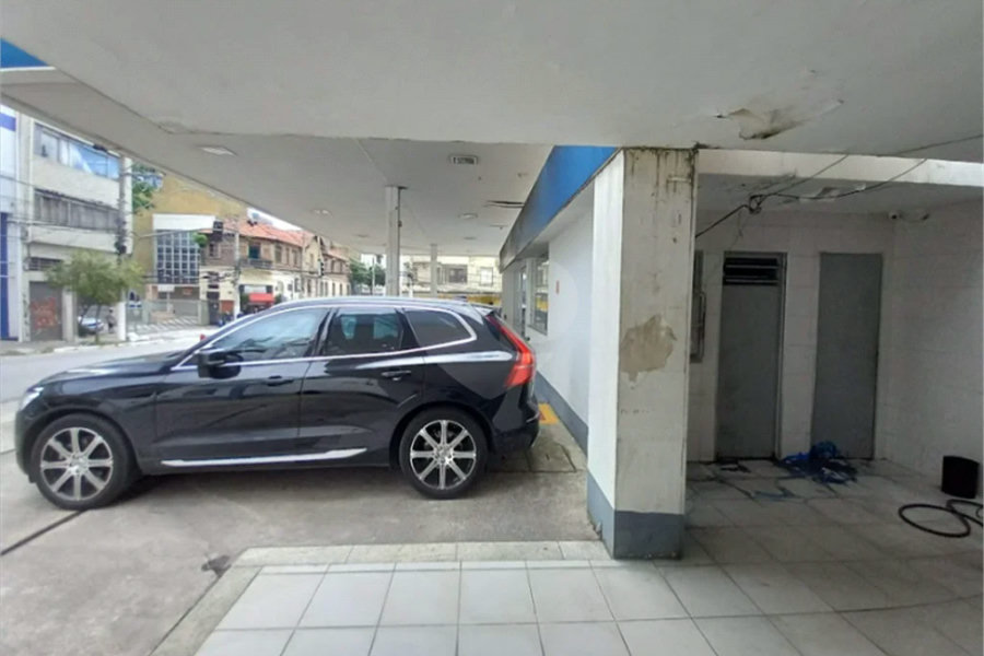 Espaço ideal para posto de gasolina, farmácia e loja no Bom Retiro