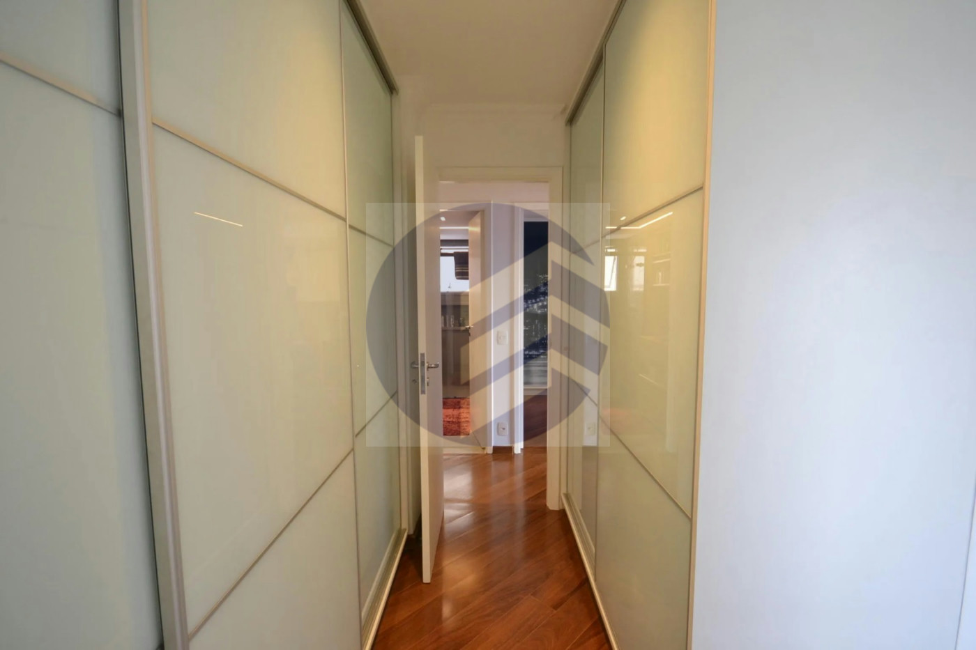 Apartamento à venda com 3 quartos, sendo 2 suítes, em Jardim Olympia, São Paulo - SP