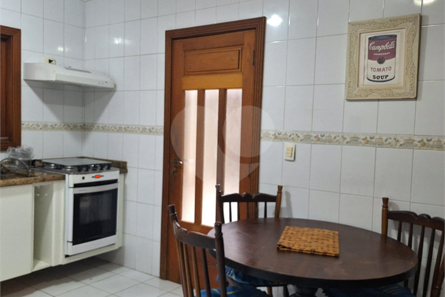 Sobrado à venda com 3 suítes em Santana, São Paulo, SP