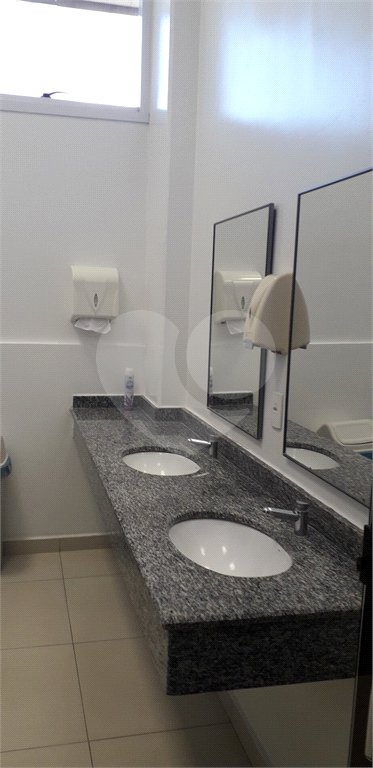 Prédio para alugar em Vila Salles, Atibaia, SP