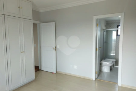 APARTAMENTO PARA LOCAÇÃO NA VILA LEOPOLDINA COM 03 DORM 1 SUITE E 02 VAGAS DE GARAGEM