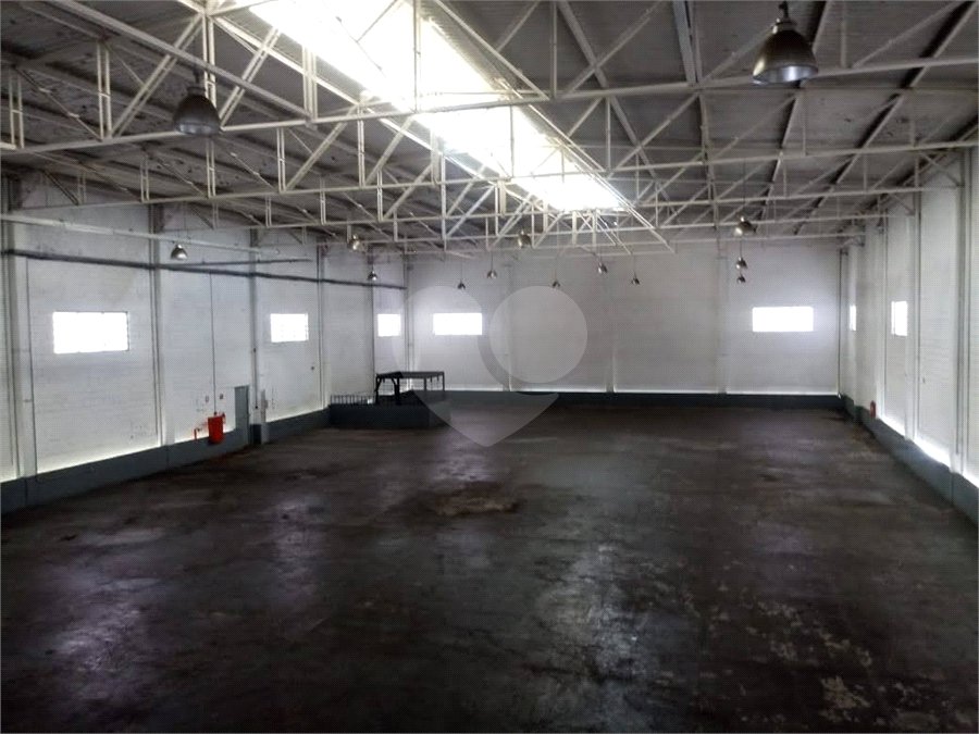 Galpão Industrial / Distrito Industrial Nova Era / Terreno: 1.831,80 m²