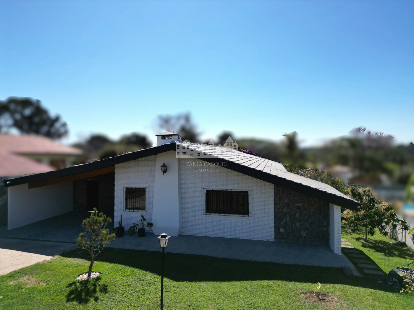 Casa Térrea à venda com 5 quartos, sendo 3 suítes, em Vila Esperia Ou Giglio, Atibaia, SP