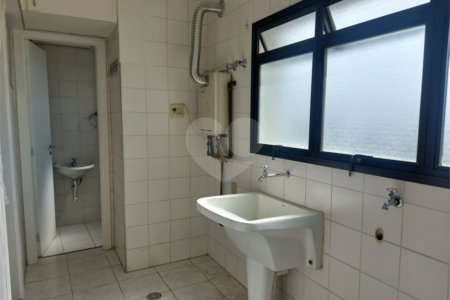 APARTAMENTO PARA LOCAÇÃO NA VILA LEOPOLDINA COM 03 DORM 1 SUITE E 02 VAGAS DE GARAGEM