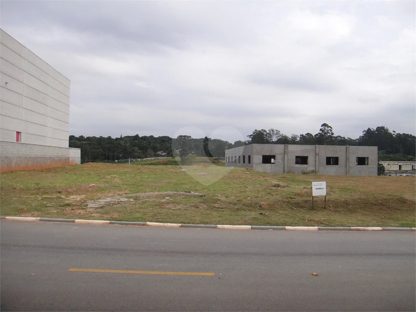 Terreno industrial, 1.300 m2, em Vargem Grande Paulista