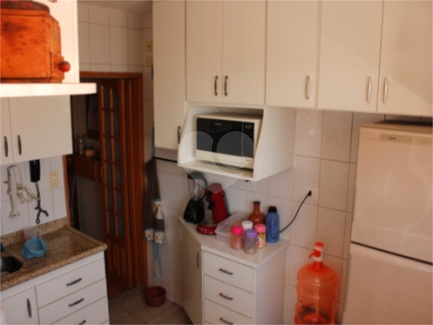 Apartamento 03 Dorm 02 Banheiros 01 Vaga na Saúde para Venda.
