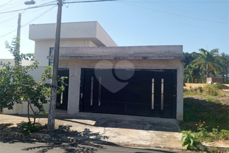 Casa á venda no residencial Samambaia